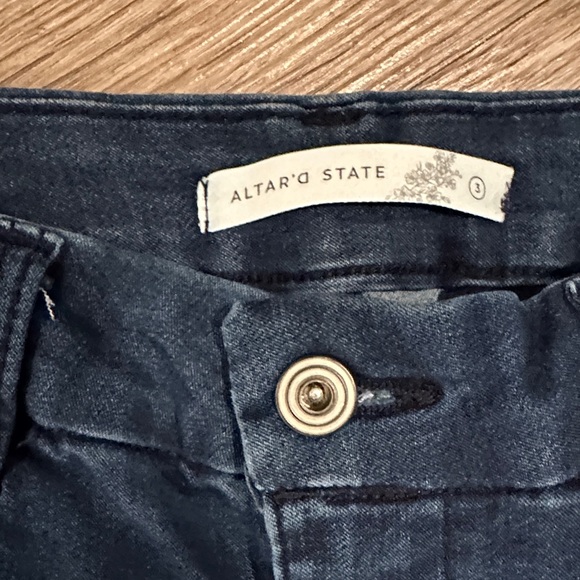 Classic Blue Wide-Leg Women Jeans - Picture 3 of 5